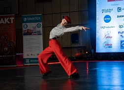 Bára Uhlířová